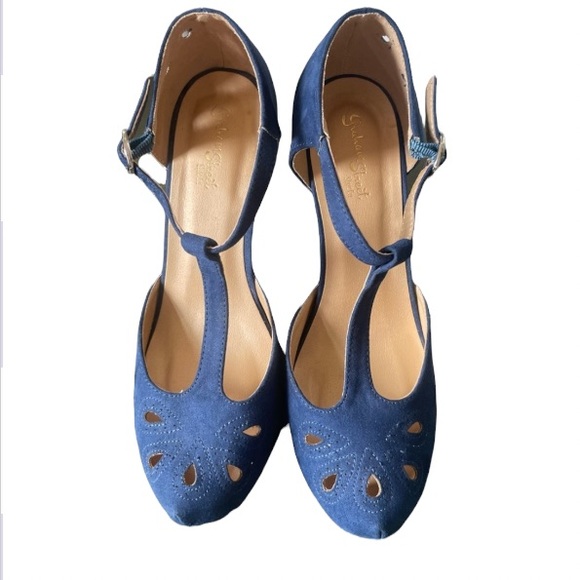 Modcloth Shoes - 🧿 MODCLOTH GRAHAM STREET vintage inspired heals